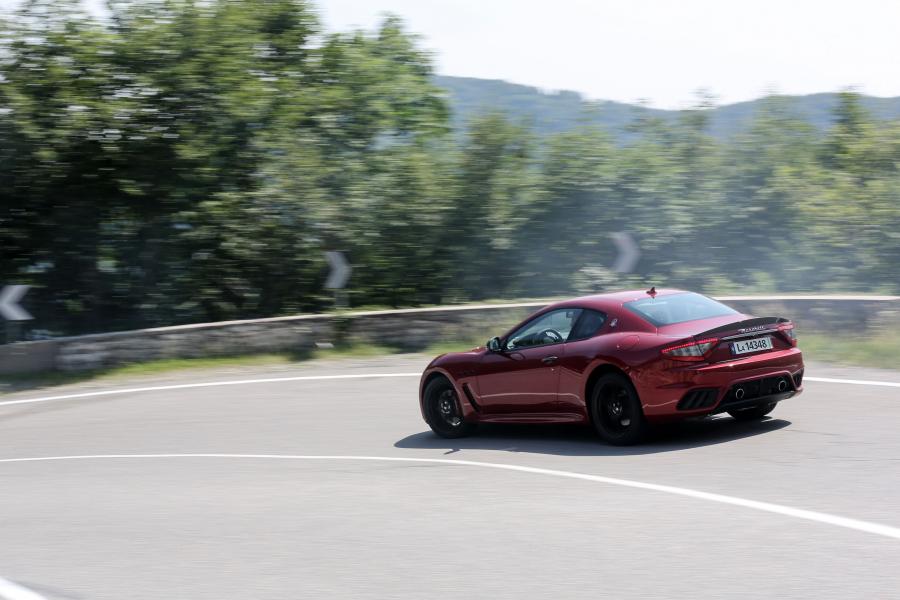  Maserati GranTurismo MC 2017 года  (фото 47 из 70)